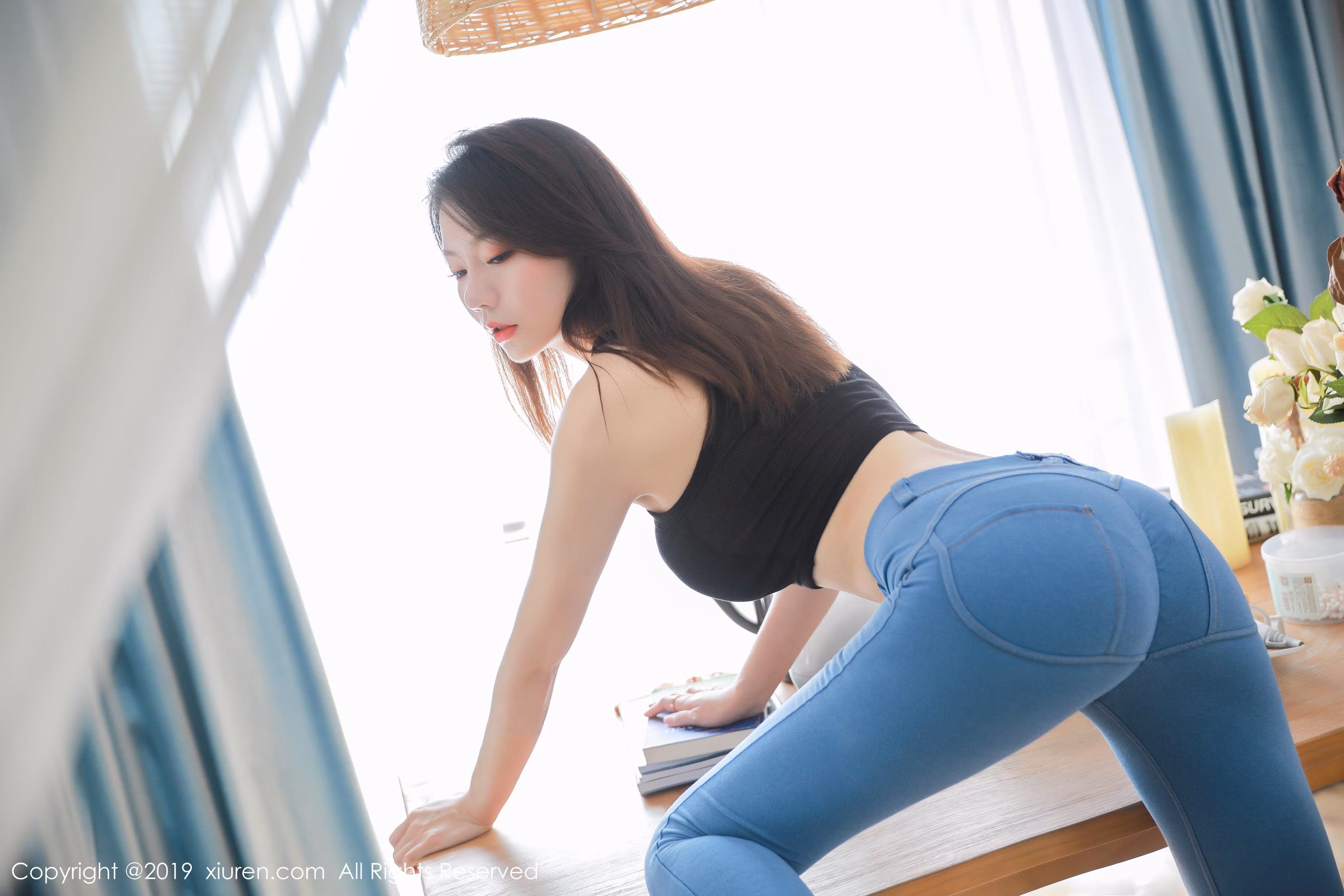 丁字裤翘臀
